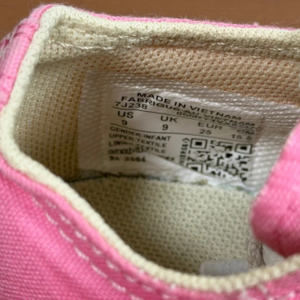 Converse Kids Chuck Taylor All Star Pink Low Top Sneakers Size 9